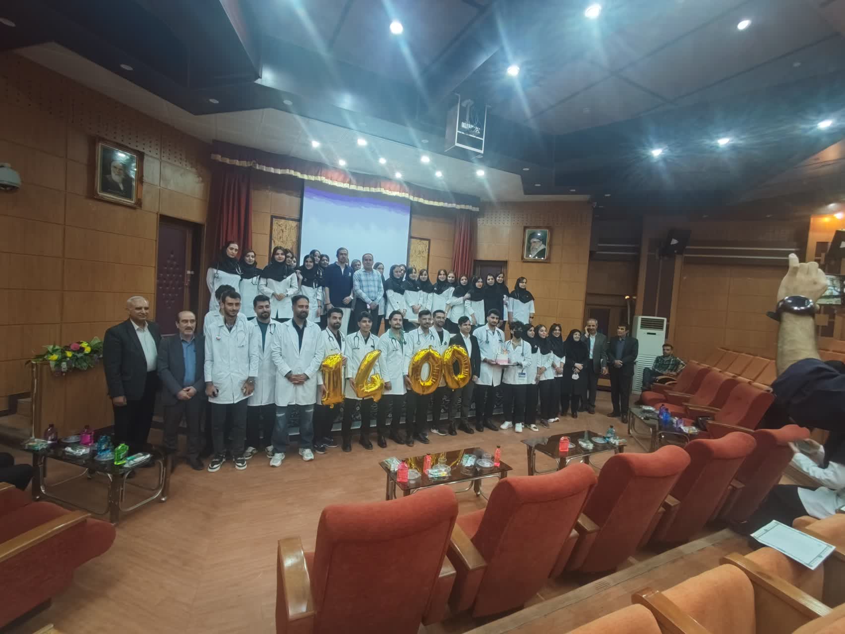 برپایی آیین روپوش سفید دانشجویان پزشکی عمومی  پزشکی ورودی مهر ۱۴۰۱